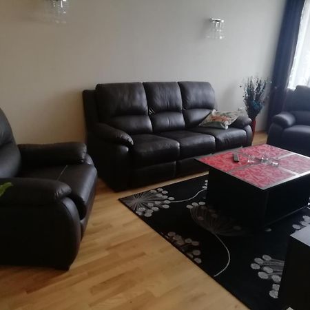 Panevėžys Justinos Apartamentai Panevezyje מראה חיצוני תמונה